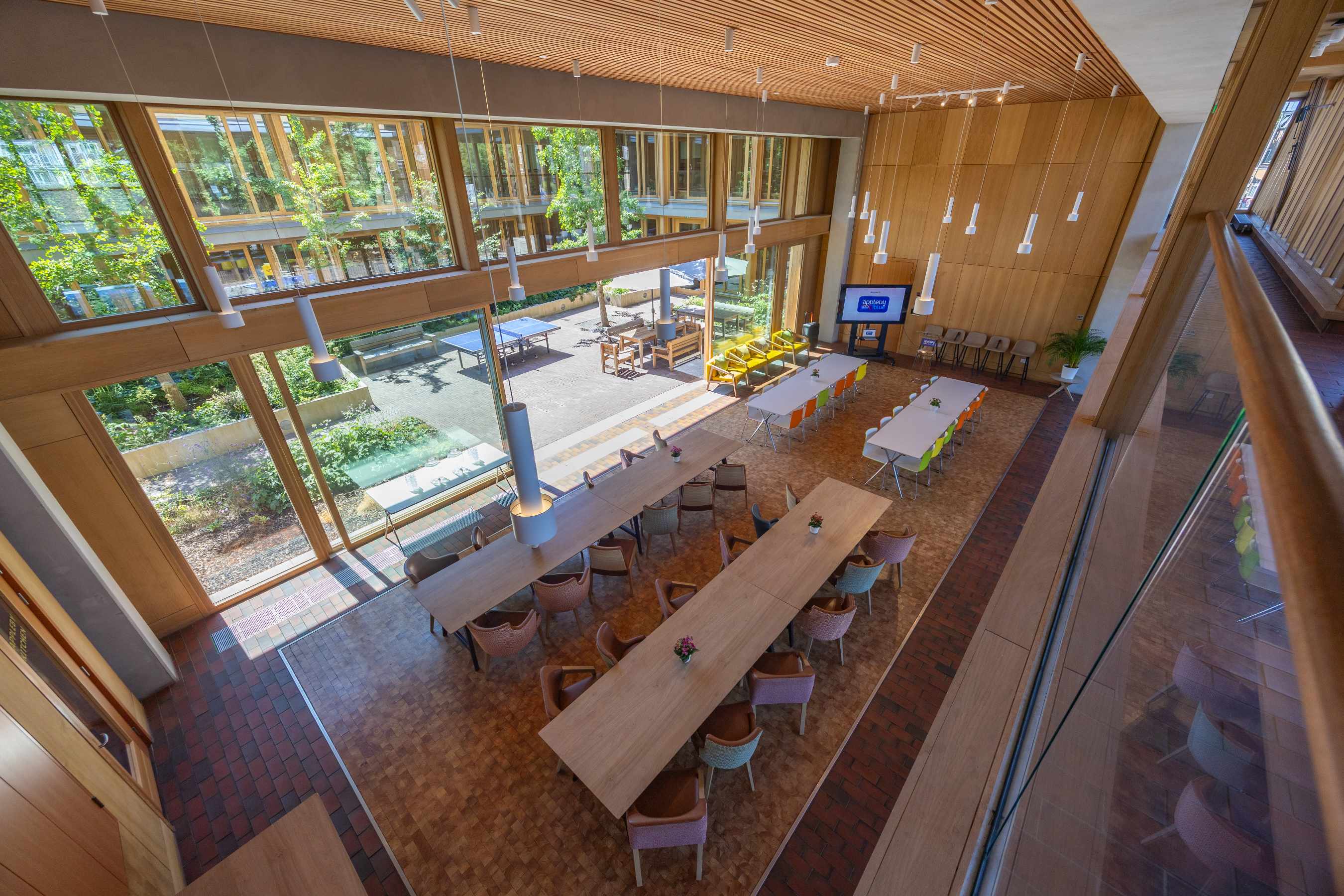 Light-filled Garden Room hall for Bermondsey parties meetings classes and events